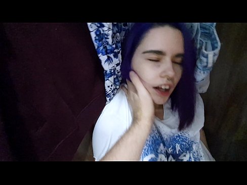 ❤️ 在壁櫥裡找到我姐姐並幫她射精 ️❌ 美麗的色情 在我們這裡 zh-tw.dewporn.ru ❌❤